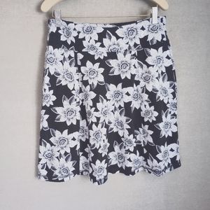 T by Talbots Black and White Floral A-Line Skirt Size S